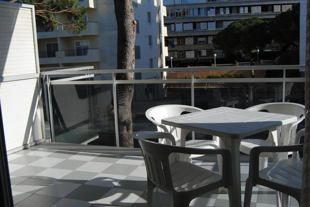 Zeus Montblanc Apartment Salou